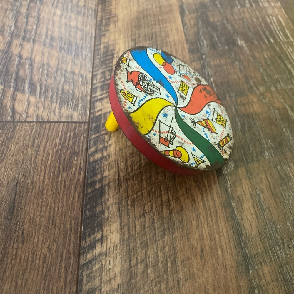 Vintage Tin Noise Maker Party Theme Balloons Drinks Party Hats Celebrate - Picture 2 of 8